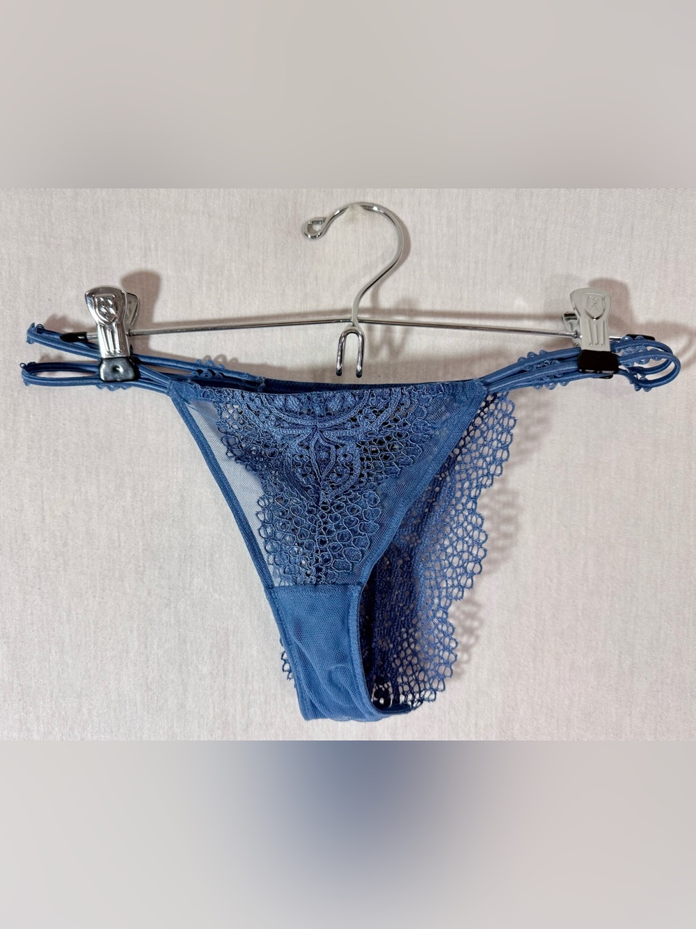 Victoria’s Secret M Blue Lace Strappy cheeky panty